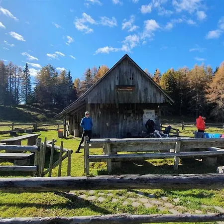 Lantgård Tourist Farm Storman With Ev Ch-station *