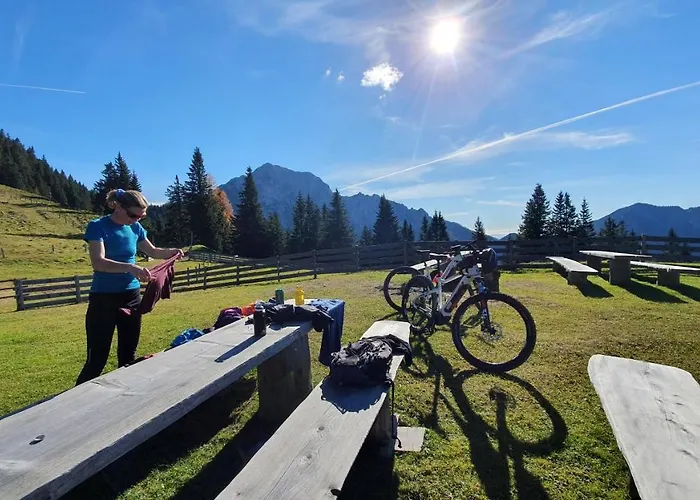 Tourist Farm Storman With Ev Ch-station