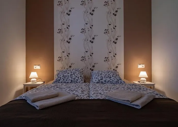 Tourist Farm Storman With Ev Ch-station *