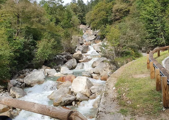Tourist Farm Storman With Ev Ch-station