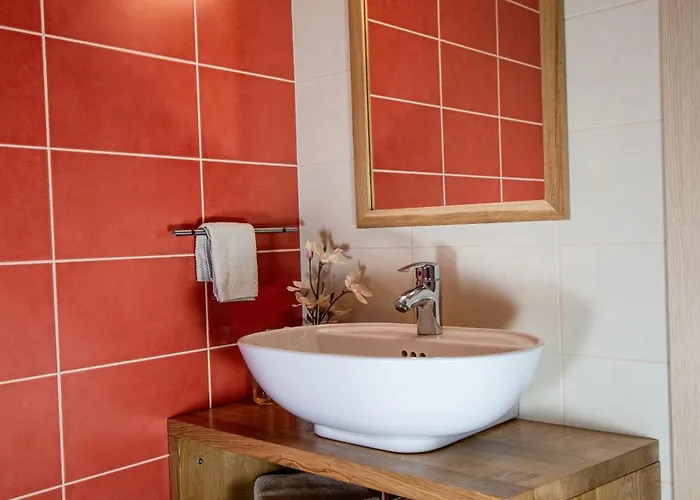 Tourist Farm Storman With Ev Ch-station *